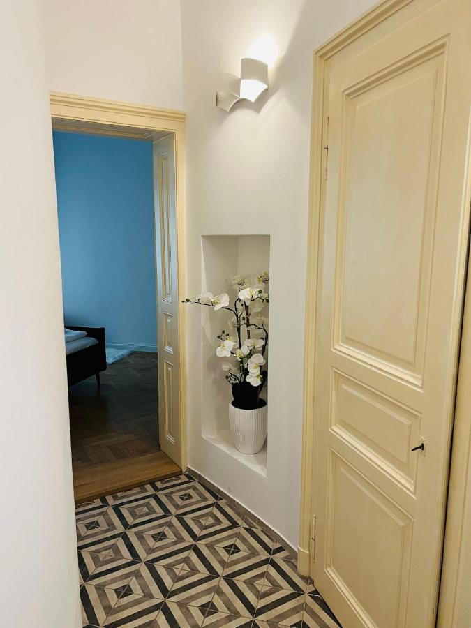Beautiful Condo At The Old Town 布拉迪斯拉发 外观 照片