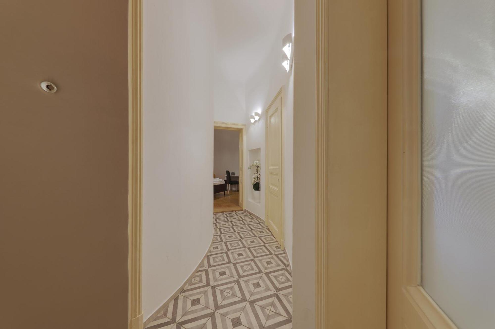 Beautiful Condo At The Old Town 布拉迪斯拉发 外观 照片